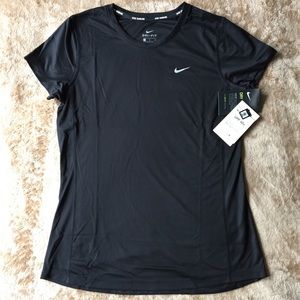 Nike Running Dry-Fit Women’s Size MEDIUM